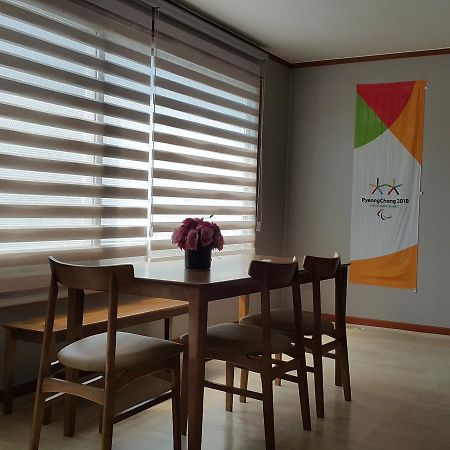 Pyeongchang River House מראה חיצוני תמונה
