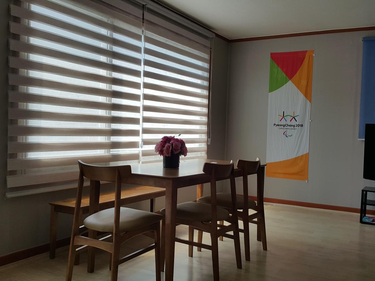 Pyeongchang River House מראה חיצוני תמונה